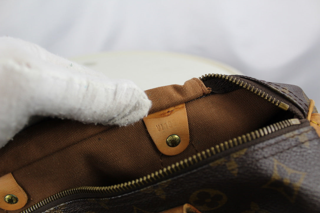 Louis Vuitton Speedy 30
