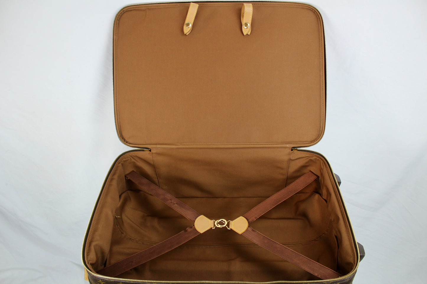Louis Vuitton Pegasé 60