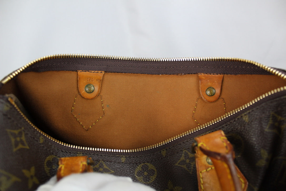 Louis Vuitton Speedy 30