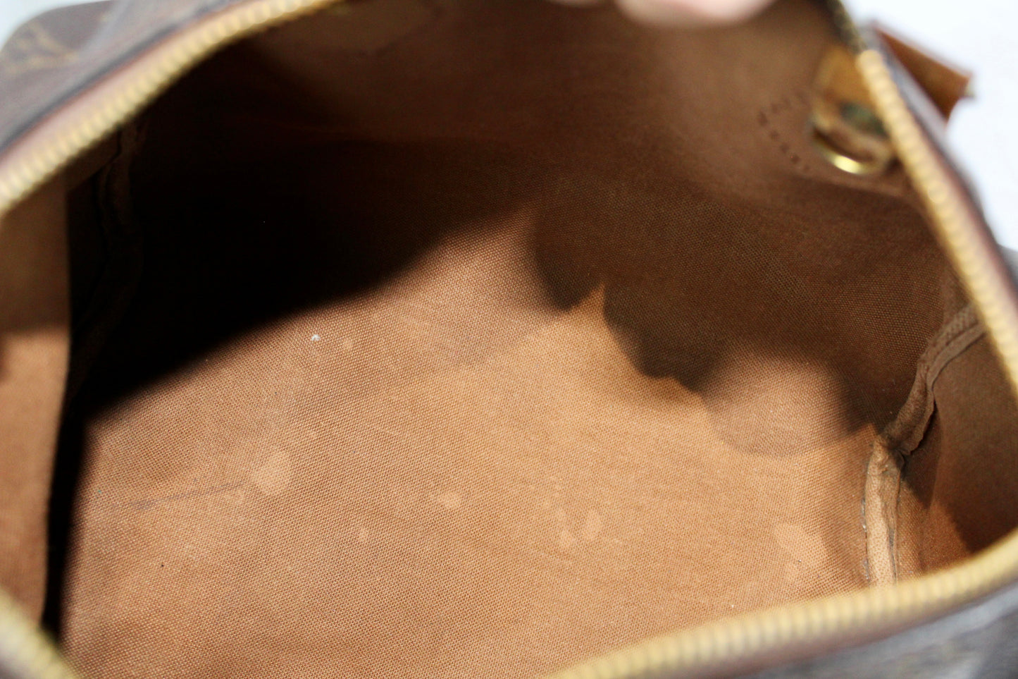 Louis Vuitton Speedy 25