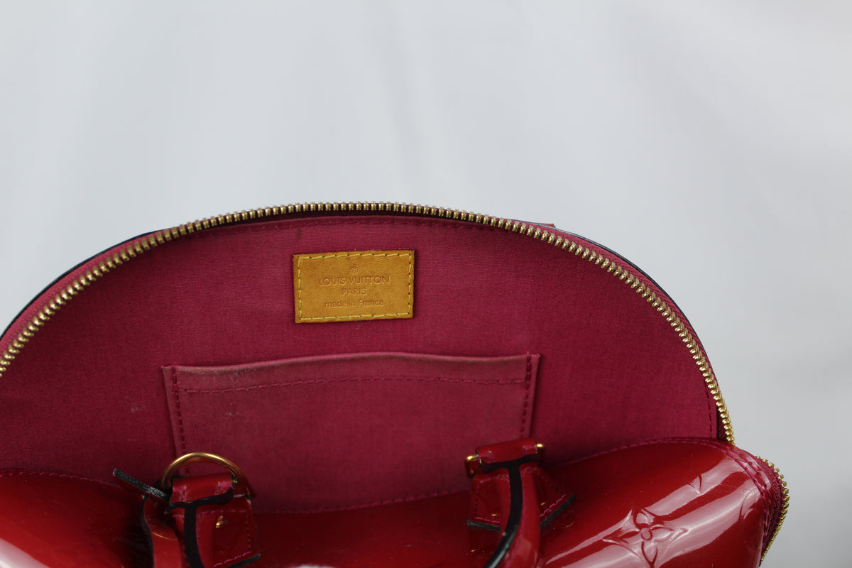 Louis Vuitton Alma BB Pomme d'Amour