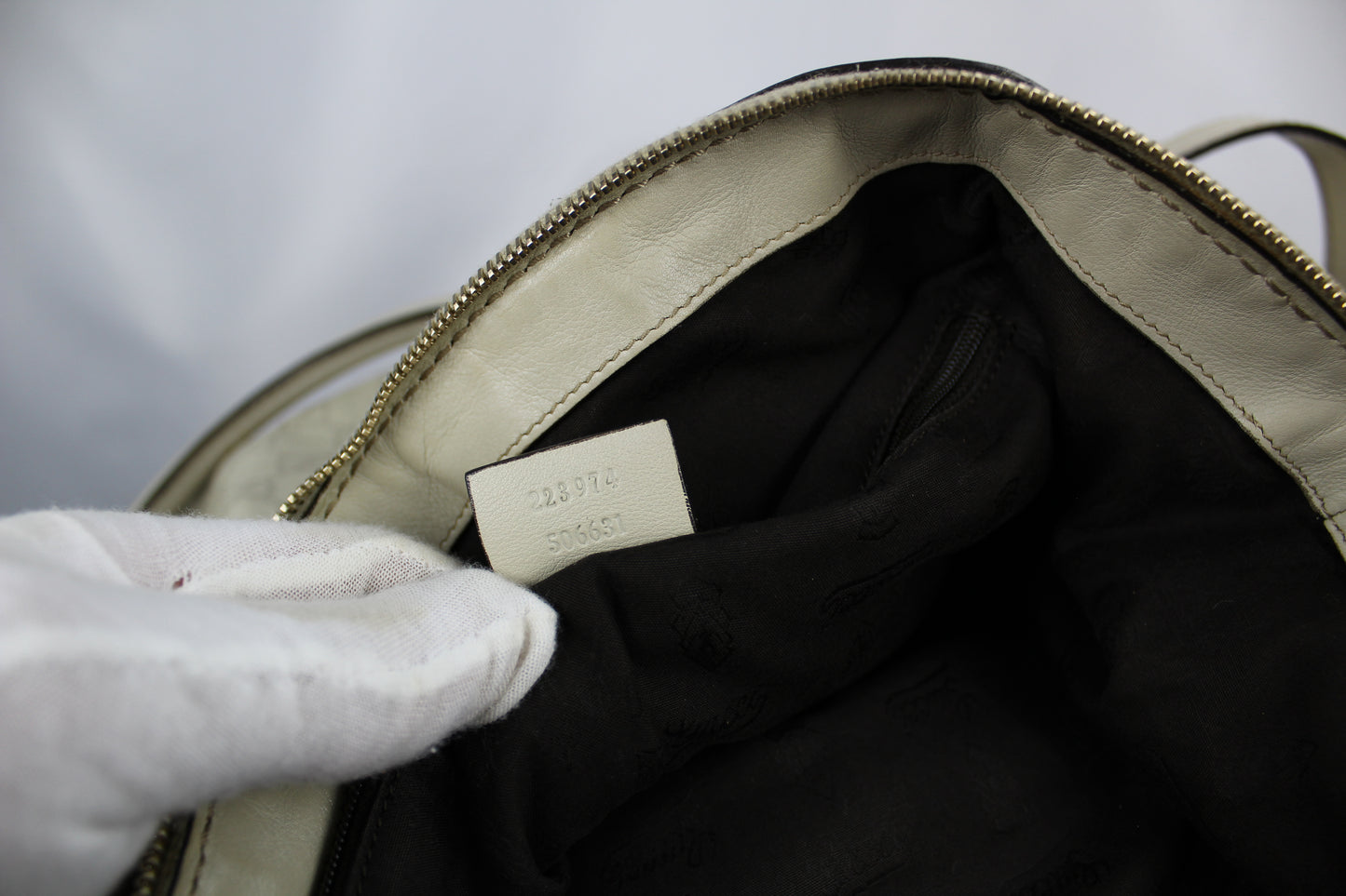 Gucci Sukey Shoulder Bag