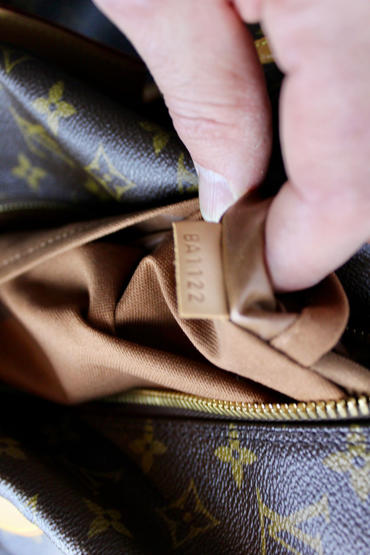 Louis Vuitton Eole 60