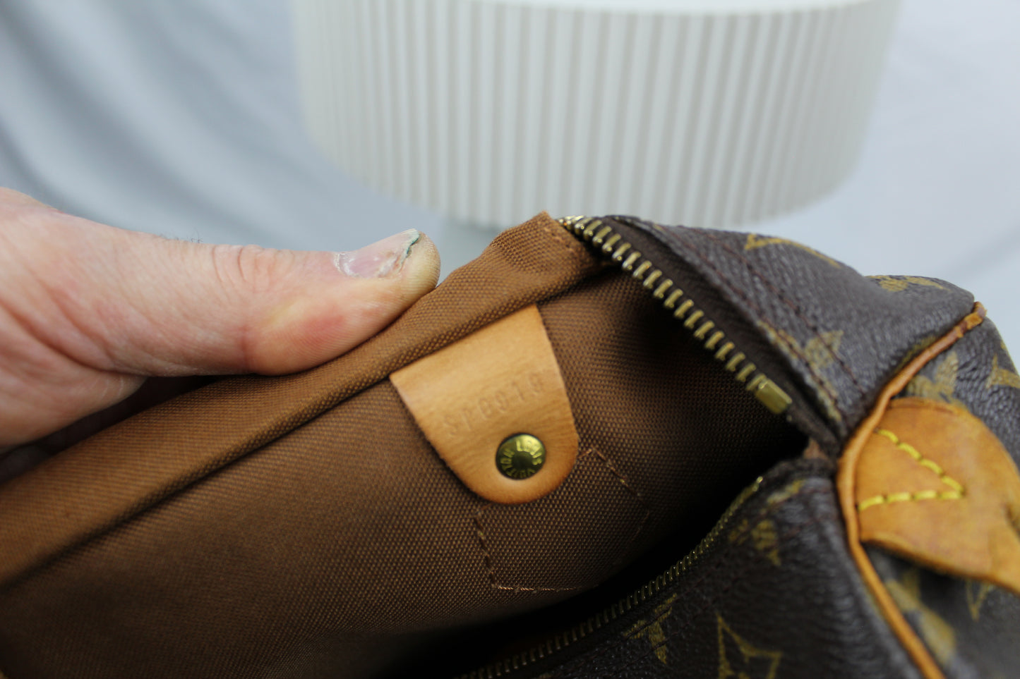 Louis Vuitton Speedy 30