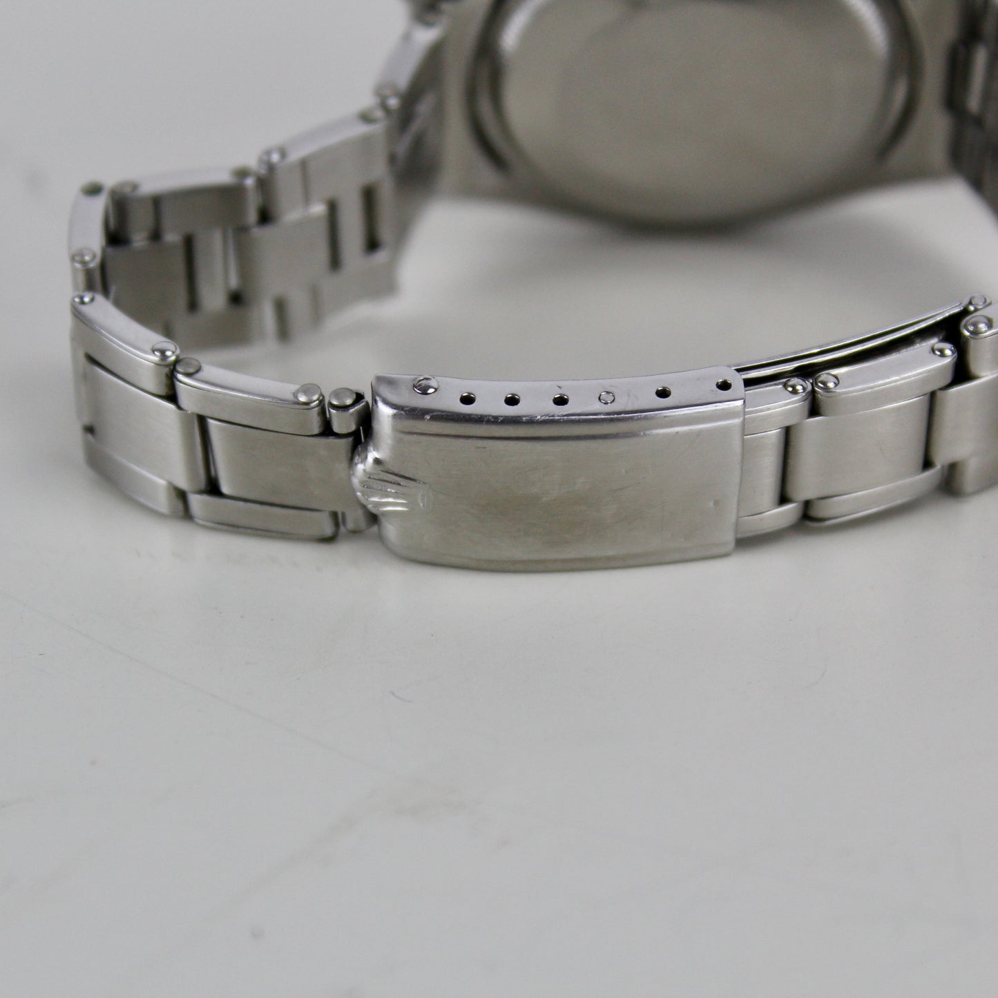 Rolex Date UAE Crest - 1500