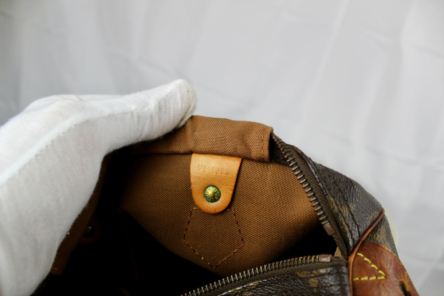 Louis Vuitton Speedy 30