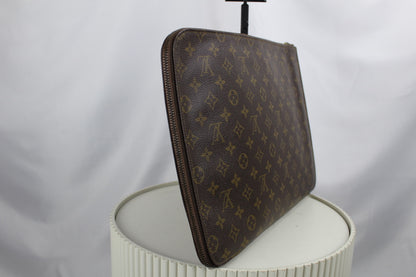 Louis Vuitton Pochette Documents