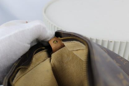 Louis Vuitton Looping GM