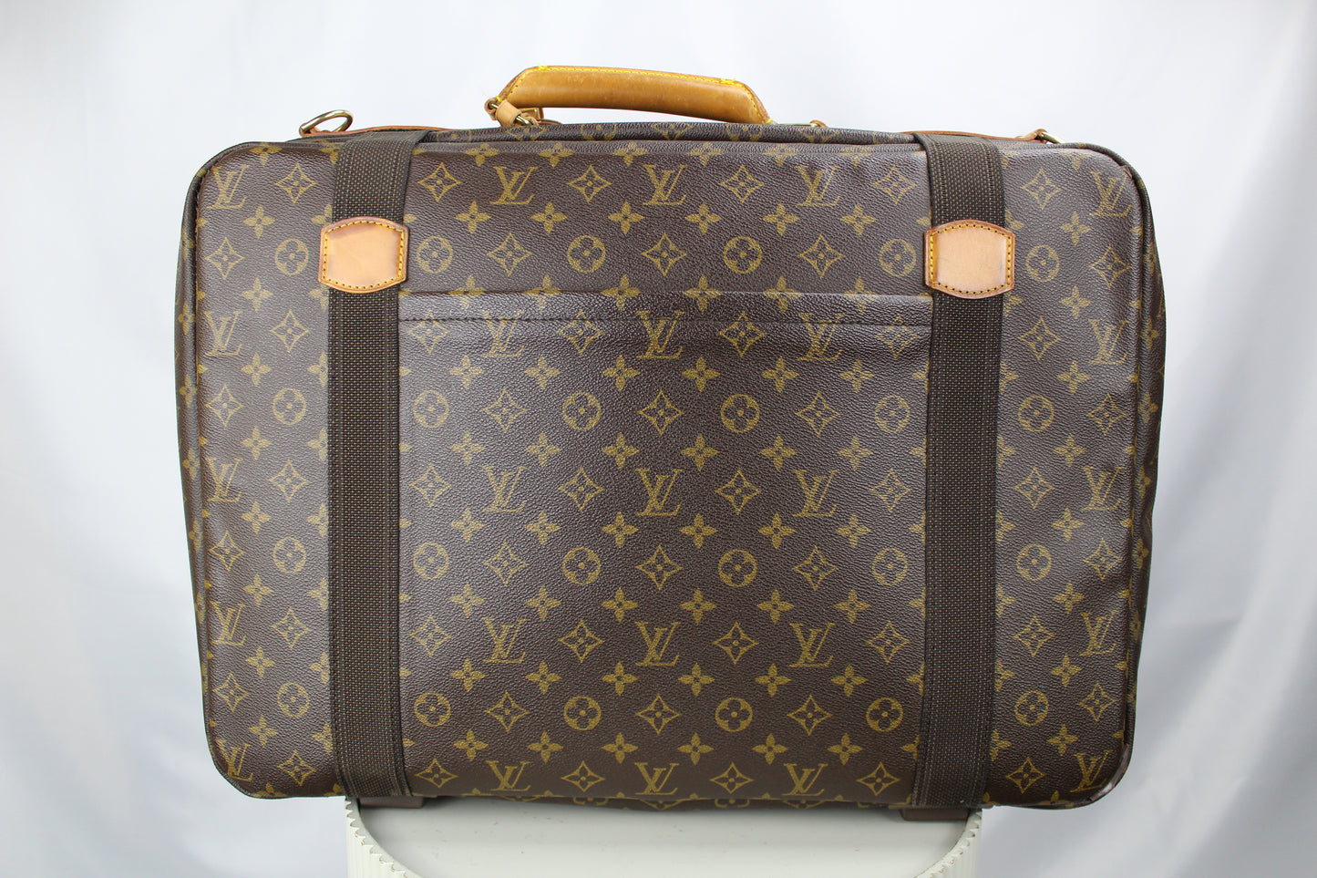 Louis Vuitton Satellite 53
