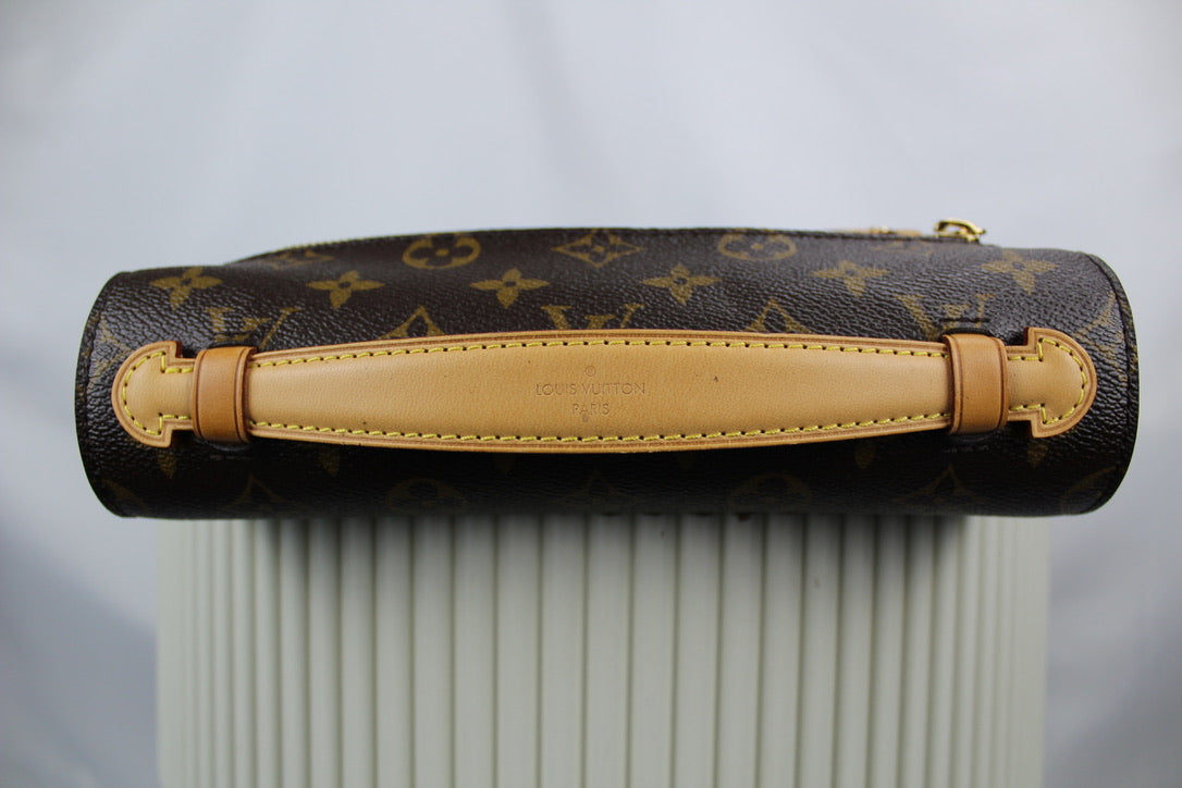 Louis Vuitton Pochette Metis MM