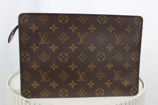 Louis Vuitton Pochette Homme