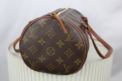 Louis Vuitton Papillon 30 with pouch