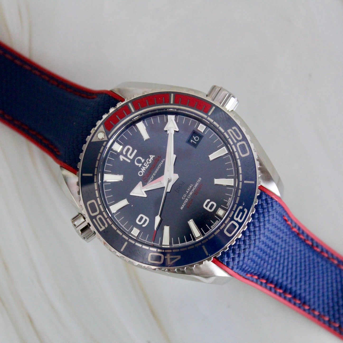 Omega Seamaster Planet Ocean - 522.32.44.21.03.001