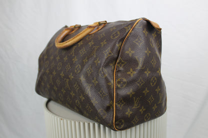 Louis Vuitton Speedy 35