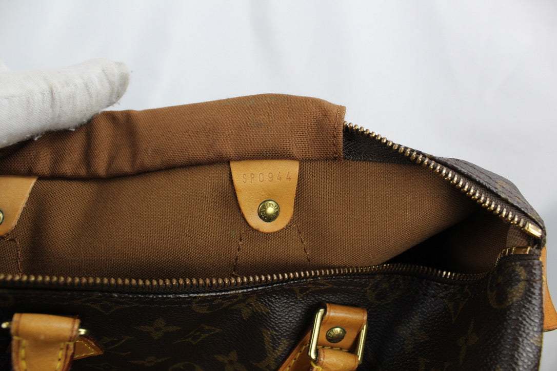 Louis Vuitton Speedy 35