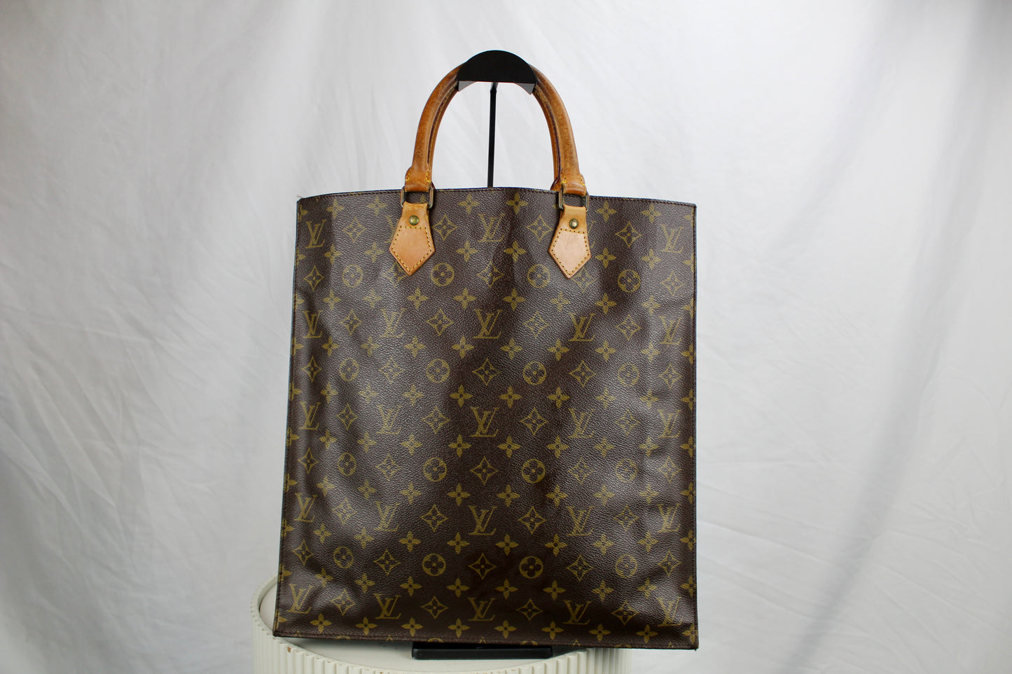 Louis Vuitton Sac Plat