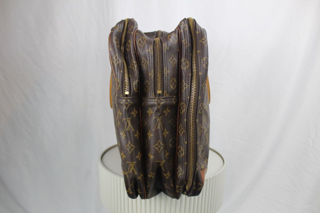 Louis Vuitton Sirius 55