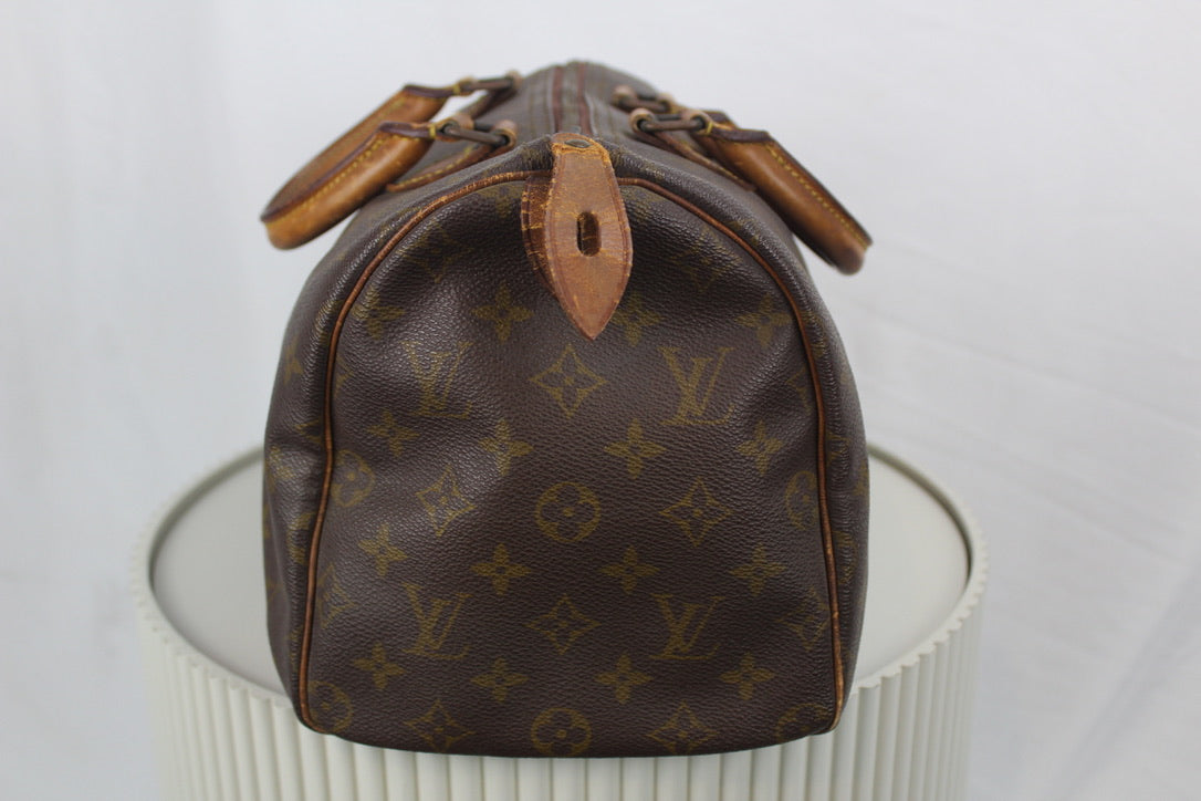 Louis Vuitton Speedy 30