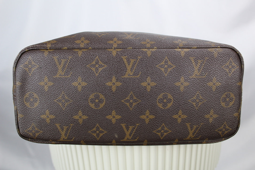 Louis Vuitton Neverfull PM