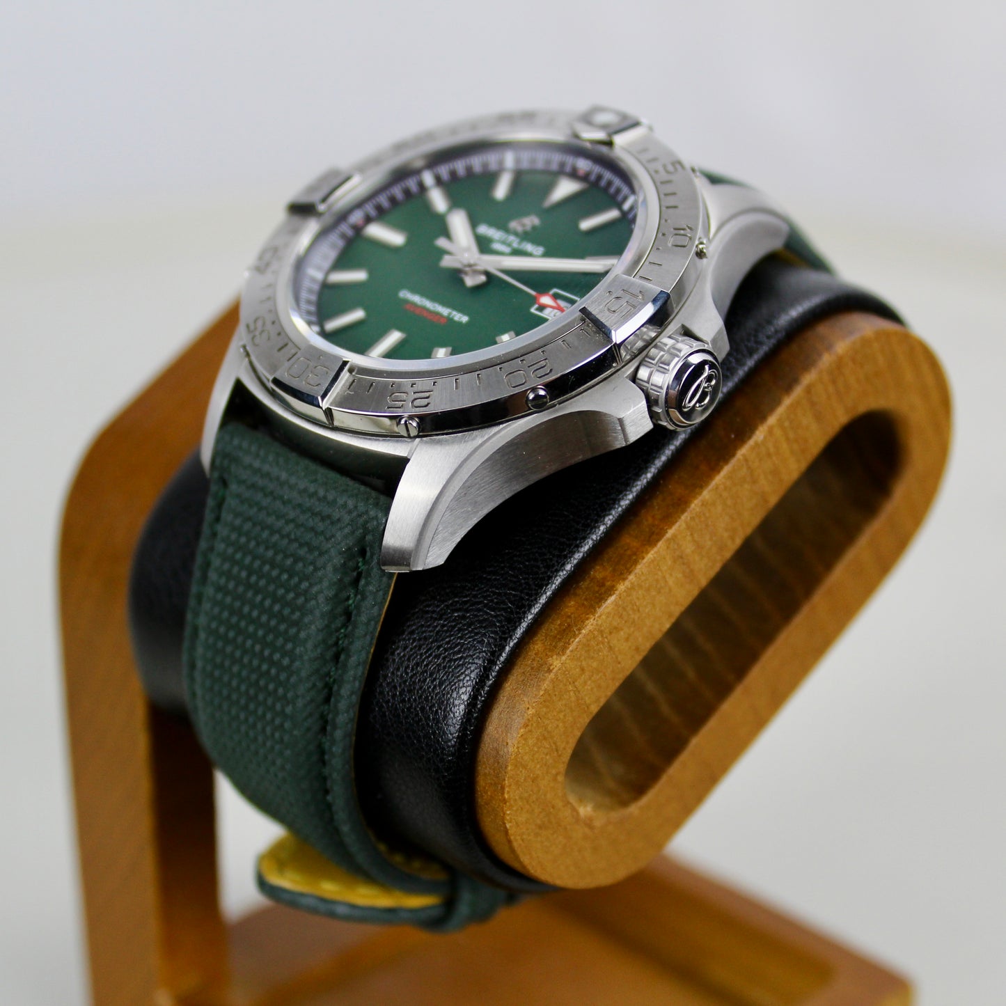 Breitling Avenger 42 - A17328 - Green