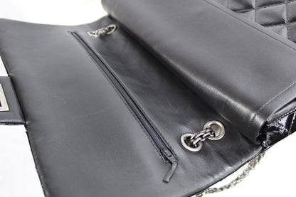 Chanel 2.55 Reissue