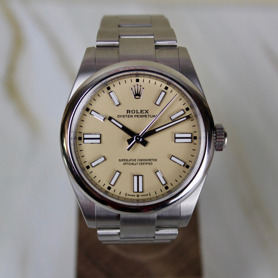 Rolex Oyster Perpetual - 134300