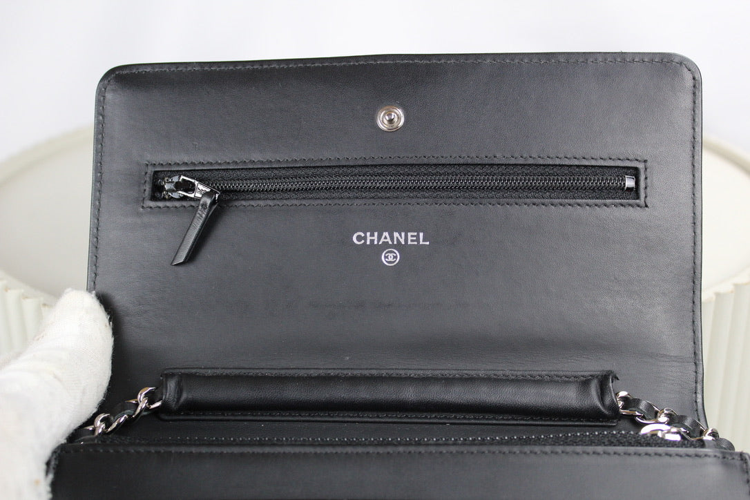 Chanel Wallet on Chain