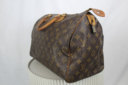 Louis Vuitton Speedy 35