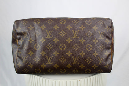 Louis Vuitton Speedy 35