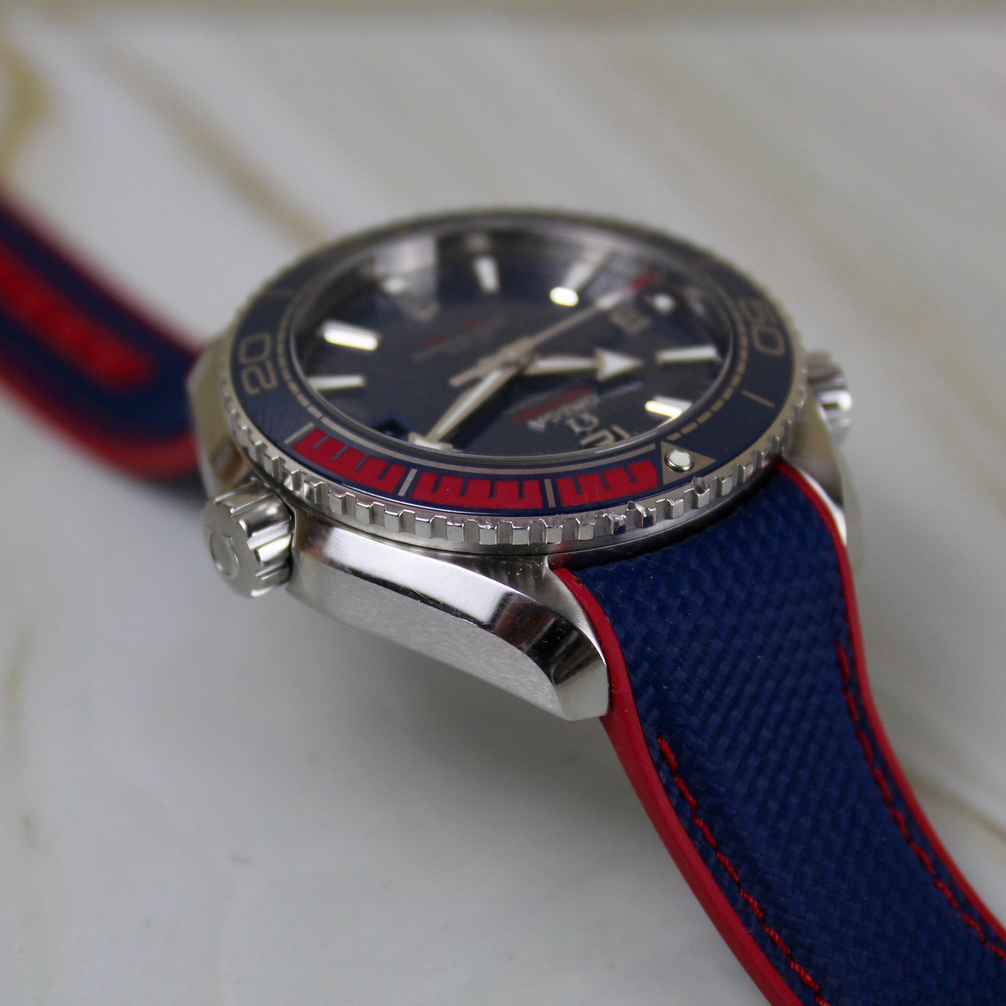 Omega Seamaster Planet Ocean - 522.32.44.21.03.001