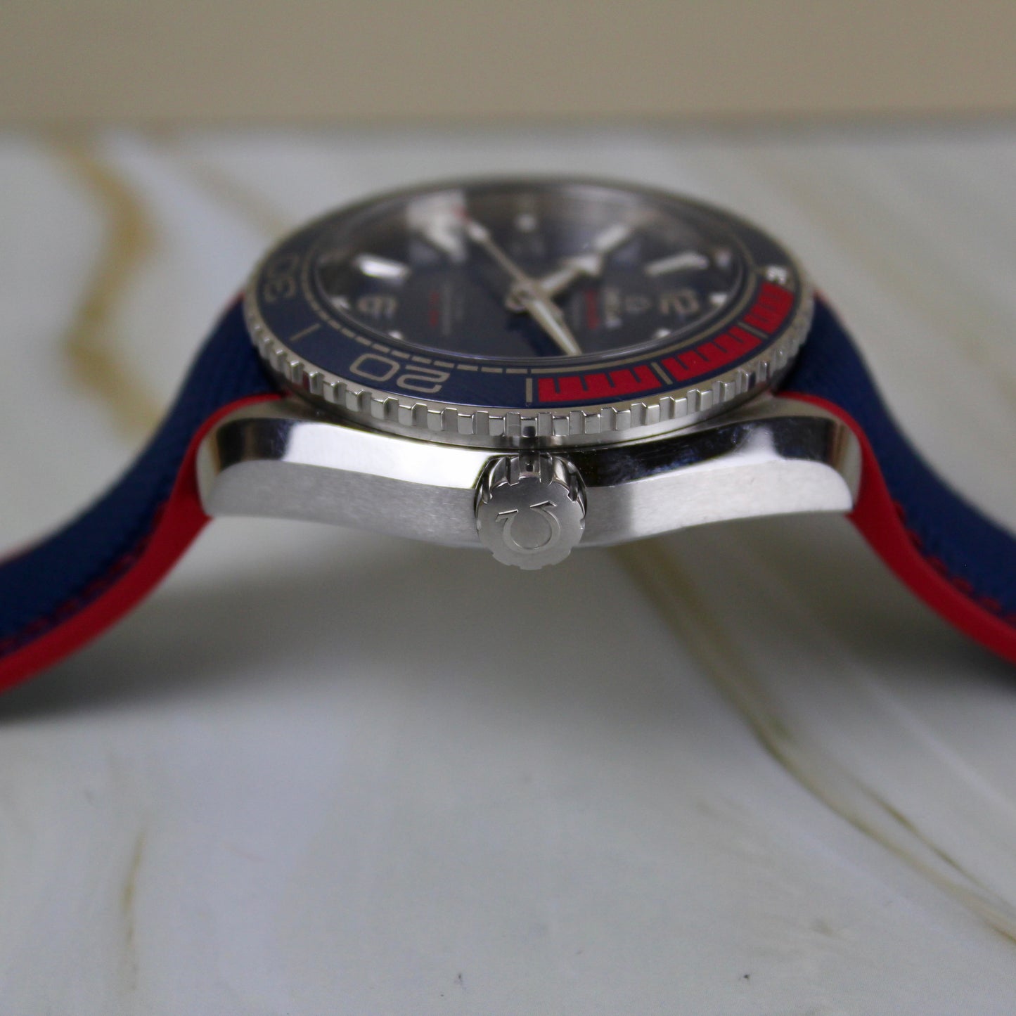 Omega Seamaster Planet Ocean - 522.32.44.21.03.001