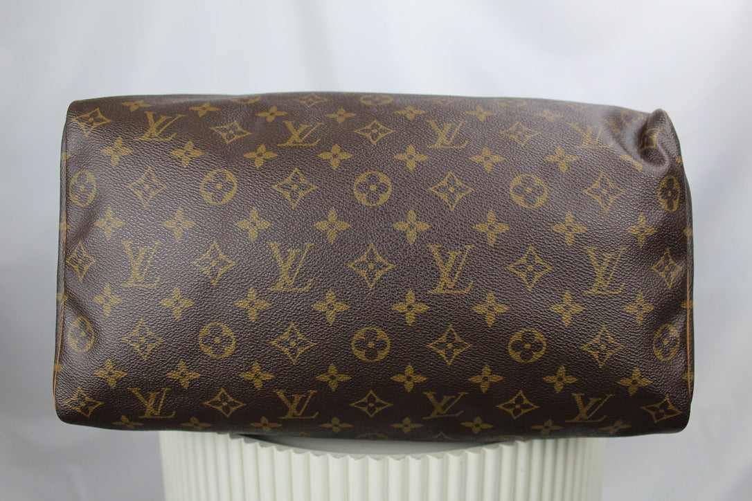 Louis Vuitton Speedy 35