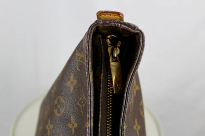 Louis Vuitton Looping GM