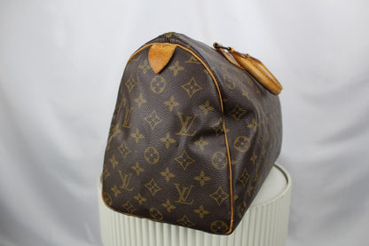 Louis Vuitton Speedy 35