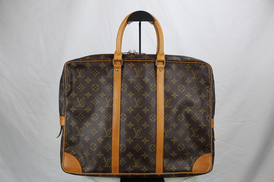 Louis Vuitton Porte Documents Voyage