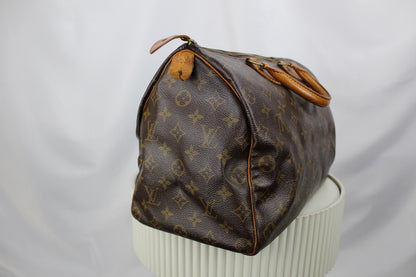 Louis Vuitton Speedy 35