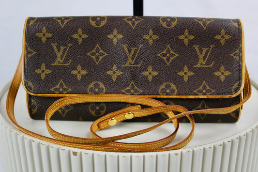 Louis Vuitton Pochette Twin GM