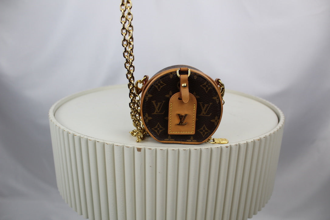 Louis Vuitton Boite Chapeau Necklace Shoulder Pouch