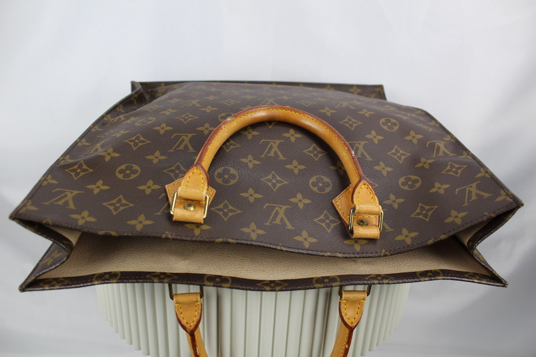 Louis Vuitton Sac Plat