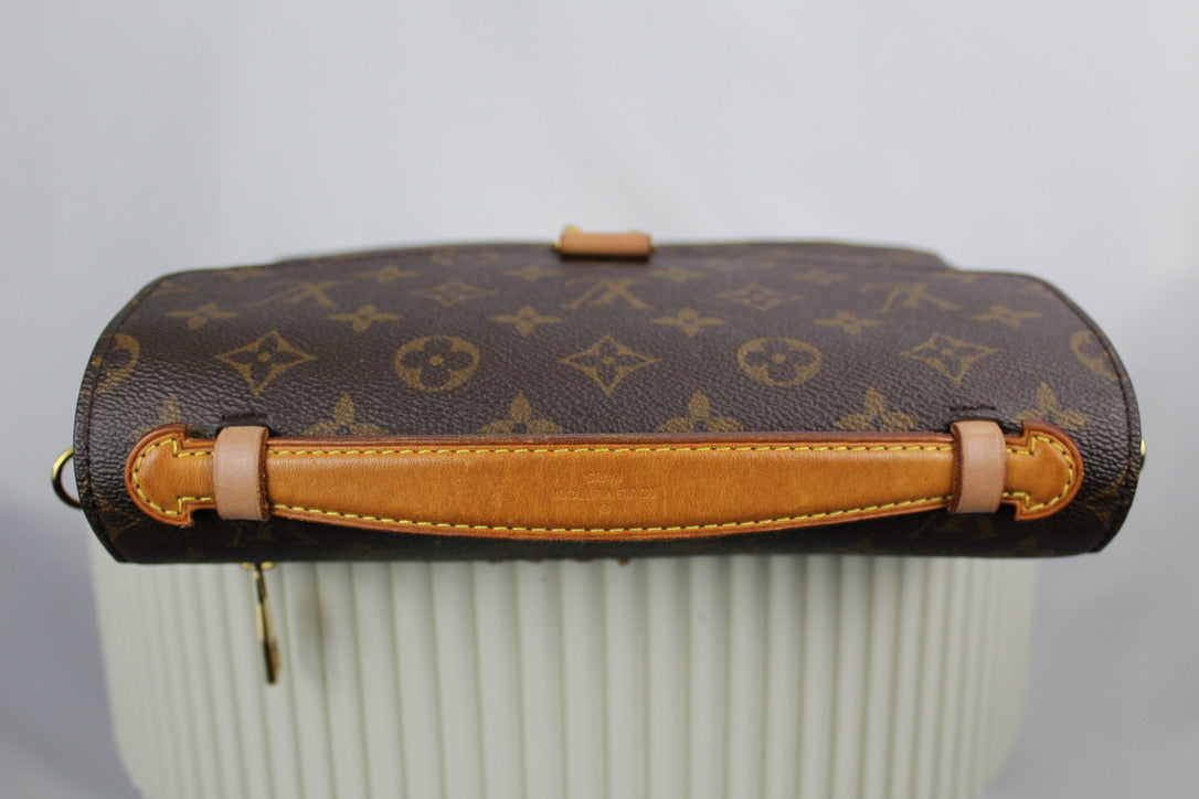 Louis Vuitton Pochette Metis MM