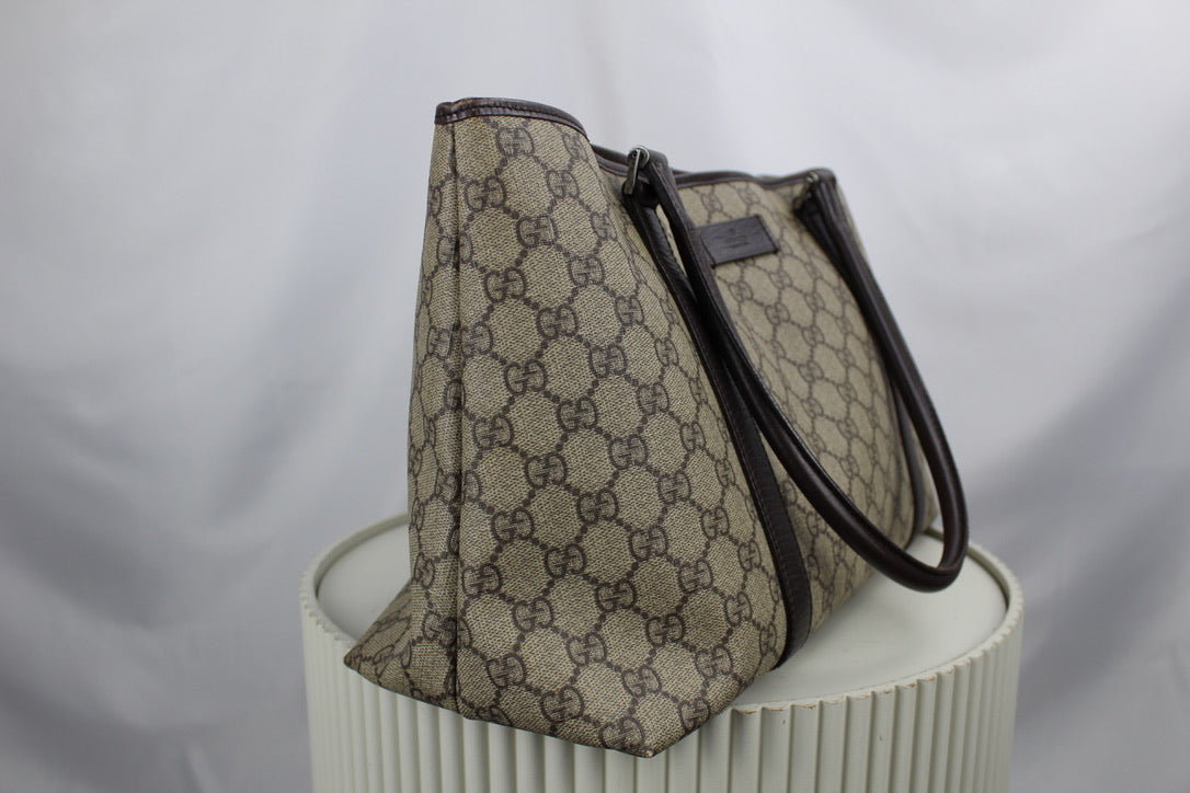 Gucci GG Supreme Tote Bag