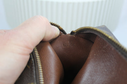 Louis Vuitton Papillon 26