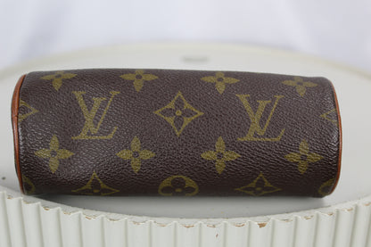 Louis Vuitton Papillon 30 with pouch
