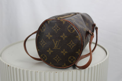 Louis Vuitton Papillon 26