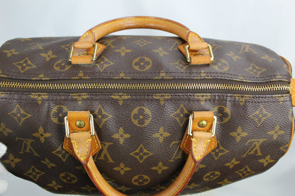 Louis Vuitton Speedy 30 with Shoulder Strap