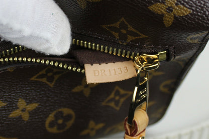 Louis Vuitton Pochette Metis MM