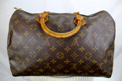 Louis Vuitton Speedy 35