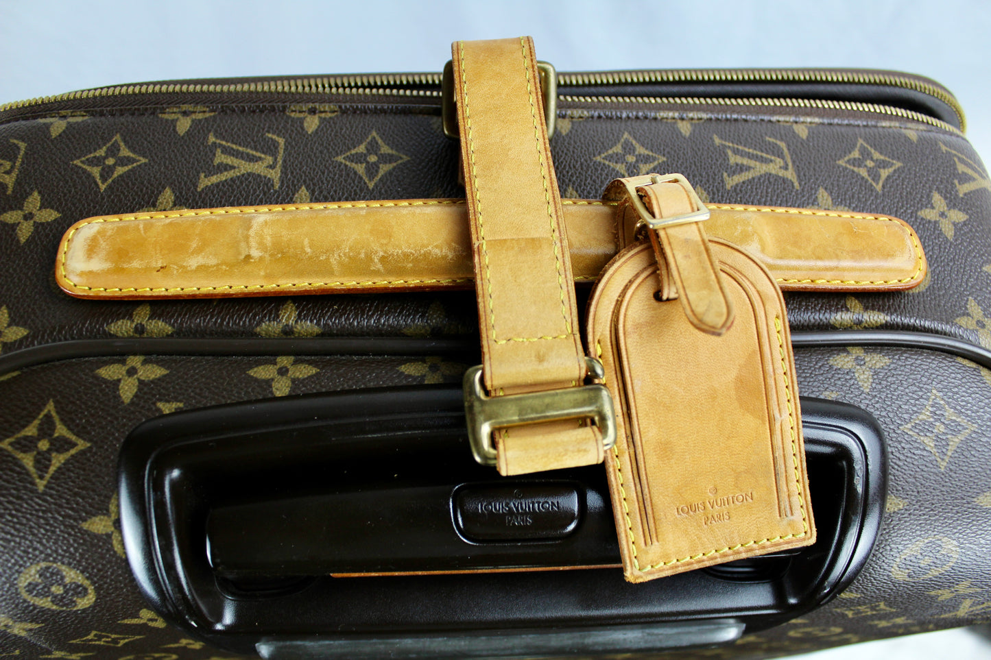 Louis Vuitton Pegase 50