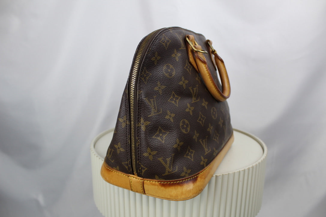 Louis Vuitton Alma PM