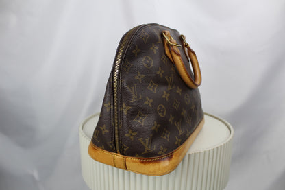 Louis Vuitton Alma PM